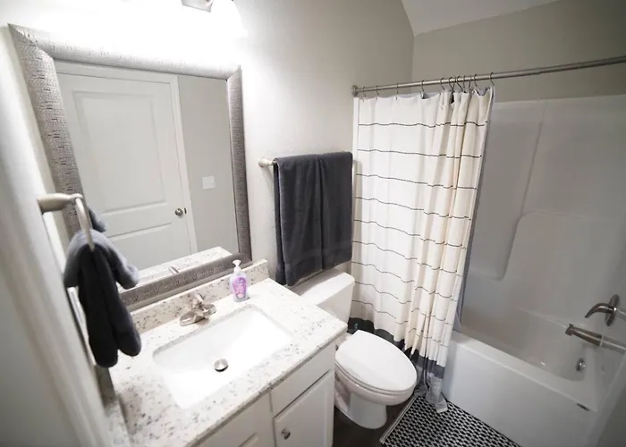 Stylish And New! Casa Del Carmel- With Pool! Tallahassee